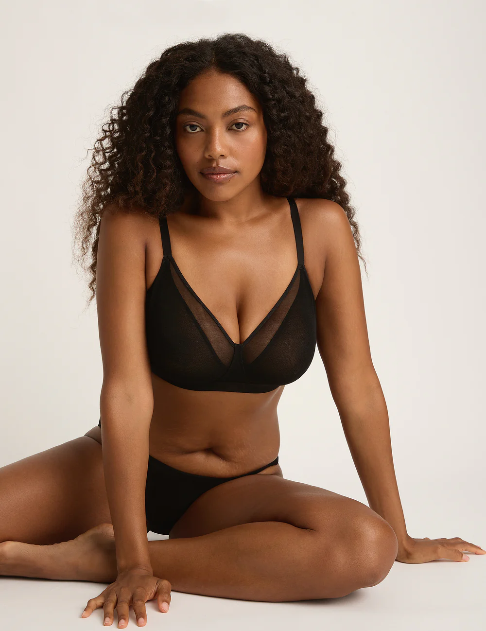 FreeMesh Full Bust Wireless Bra - Black - Image 8