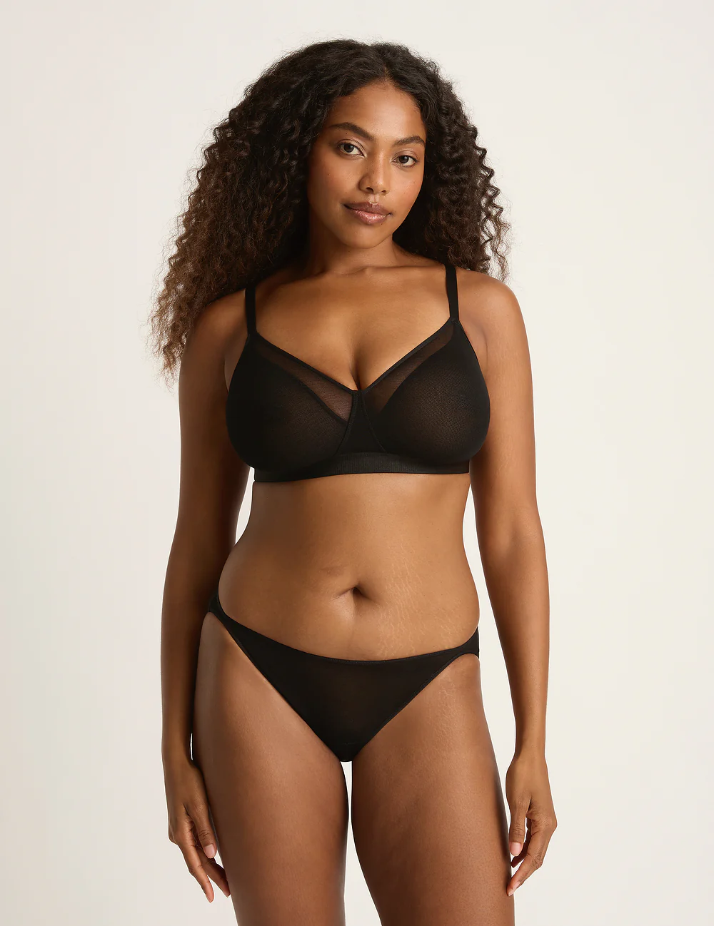 FreeMesh Full Bust Wireless Bra - Black - Image 9
