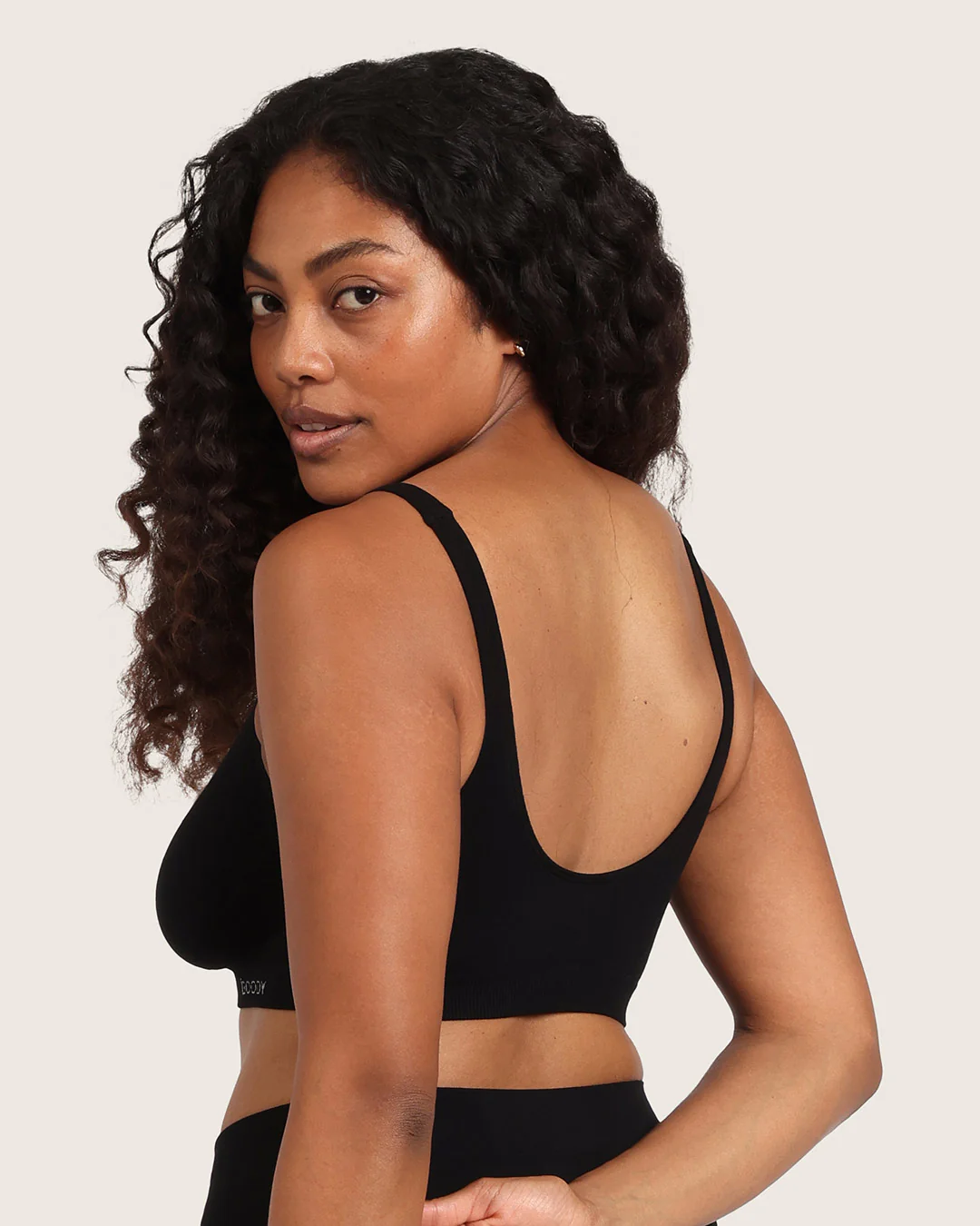 Seamfree Crop Bra - Black - Image 11
