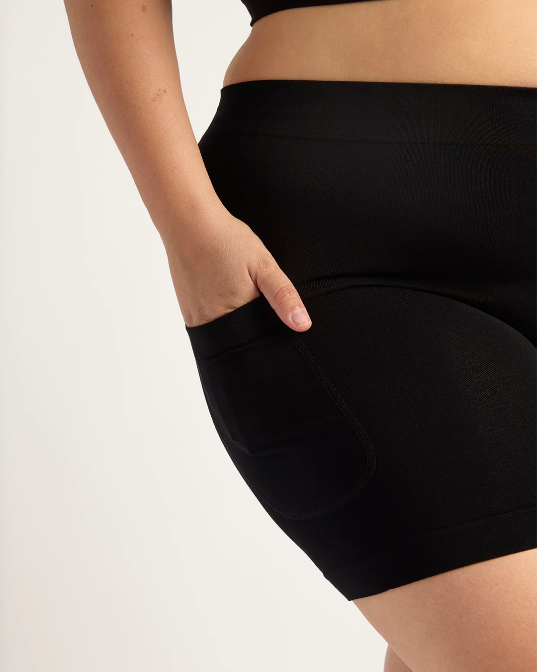 Seamfree Undershorts with Pocket 6" - Black - Image 18