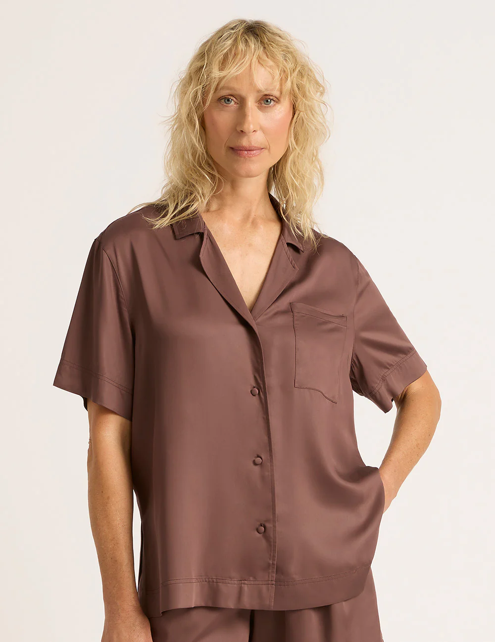 Vegan Silk Short Sleeve Shirt - Garnet - Image 7