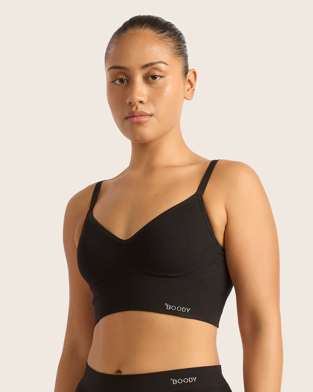 Wireless Low Back Bra - Black - Image 11