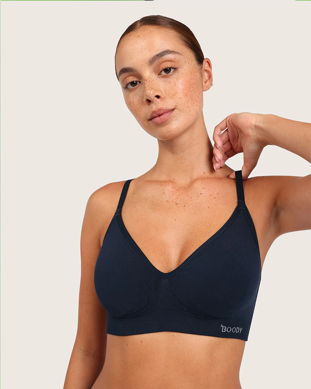 Wireless T-Shirt Bra - Midnight - Image 4